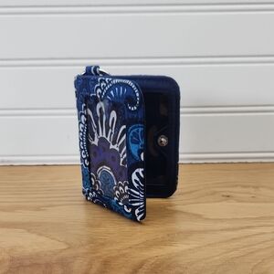 Vera Bradley Campus Double ID Tranquil Medallion